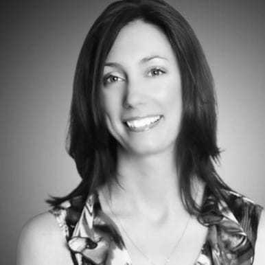 Portrait of Amanda, a professional stylist at The Robert Andrew Salon & Spa Collection, showcasing their expertise and style.