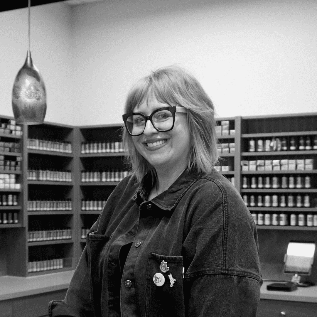 Portrait of Chelsea Badjar, a professional stylist at Yacht Club Salon, showcasing their expertise and style.